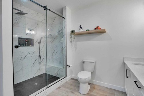 188 Brander Avenue, Langdon, AB - Indoor Photo Showing Bathroom