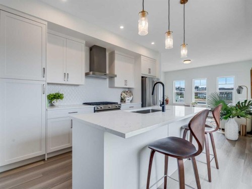 111-2231 81St Street Sw, Calgary, AB - Indoor Photo Showing Kitchen With Upgraded Kitchen