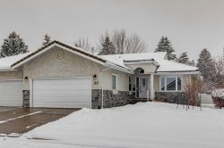 33 Pump Hill Landing SWCalgary, AB T2V 5C1