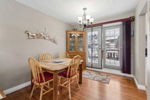 12 Westwood Crescent Sw, Calgary, AB - Indoor Photo Showing Dining Room