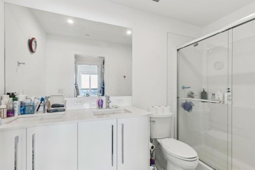 1415-60 Skyview Ranch Road Ne, Calgary, AB - Indoor Photo Showing Bathroom