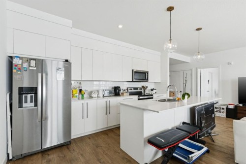 1415-60 Skyview Ranch Road Ne, Calgary, AB - Indoor Photo Showing Kitchen With Double Sink With Upgraded Kitchen