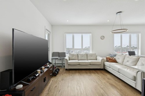 1415-60 Skyview Ranch Road Ne, Calgary, AB - Indoor Photo Showing Living Room