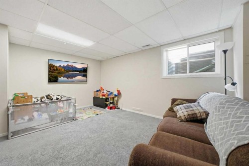 488 Templevale Drive Ne, Calgary, AB - Indoor
