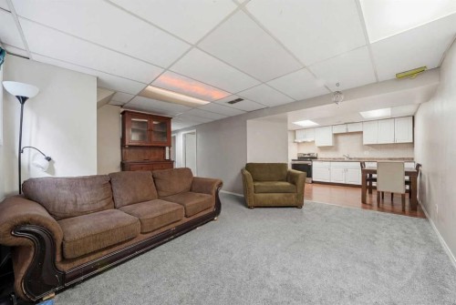 488 Templevale Drive Ne, Calgary, AB - Indoor