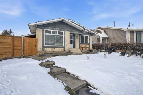 488 Templevale Drive Ne, Calgary, AB - Outdoor