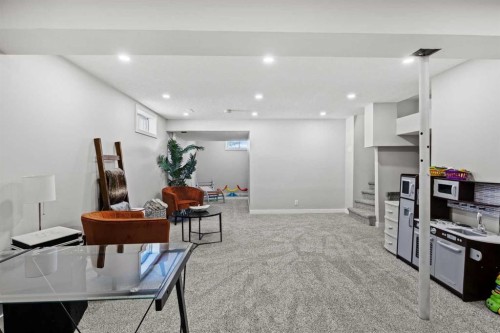 23 Millbank Drive Sw, Calgary, AB - Indoor