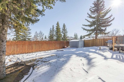 23 Millbank Drive Sw, Calgary, AB - Outdoor