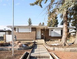 5128 Maryvale Drive NECalgary, AB T2A 2V6