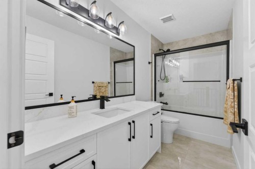 67 Lakes Estates Circle, Strathmore, AB - Indoor