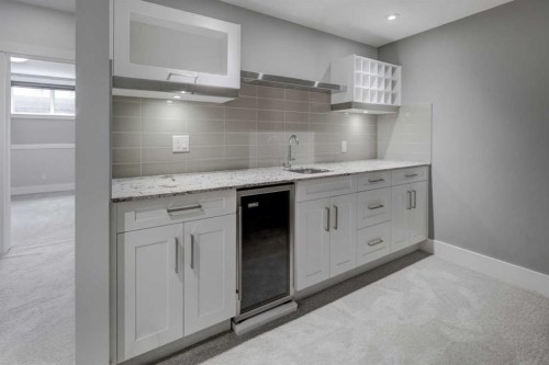 3422 5 Avenue Nw, Calgary, AB - Indoor Photo Showing Kitchen