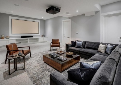 3422 5 Avenue Nw, Calgary, AB - Indoor Photo Showing Living Room