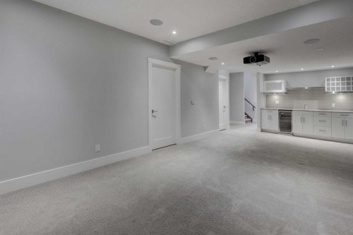 3422 5 Avenue Nw, Calgary, AB - Indoor Photo Showing Other Room