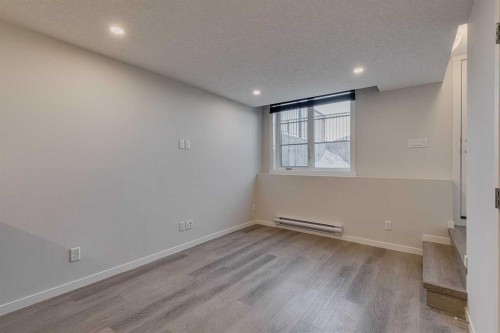 504-474 Seton Circle Se, Calgary, AB - Indoor Photo Showing Other Room
