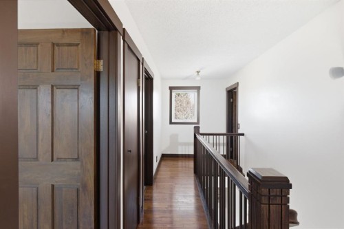 1315 Lake Michigan Crescent Se, Calgary, AB - Indoor Photo Showing Other Room