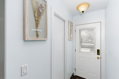 1315 Lake Michigan Crescent Se, Calgary, AB - Indoor Photo Showing Other Room