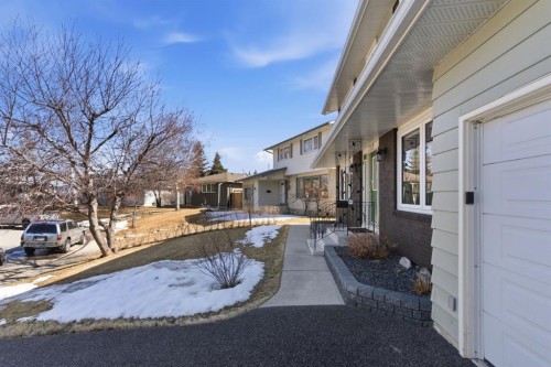 1315 Lake Michigan Crescent Se, Calgary, AB - Outdoor