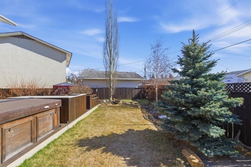1315 Lake Michigan Crescent Se, Calgary, AB - Outdoor