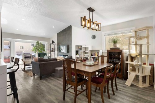 48 Cedargrove Road Sw, Calgary, AB - Indoor Photo Showing Dining Room