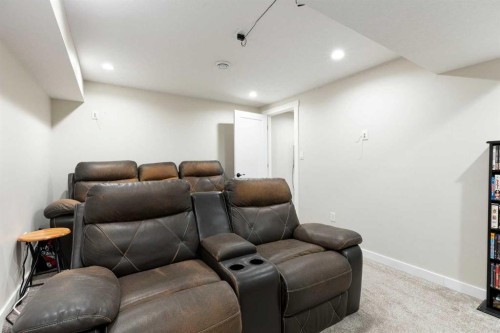 48 Cedargrove Road Sw, Calgary, AB - Indoor
