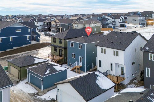 10 Versant Path Sw, Calgary, AB - Outdoor