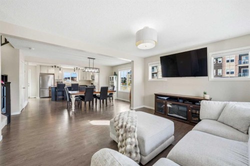 157 Fireside Circle Nw, Cochrane, AB - Indoor Photo Showing Living Room