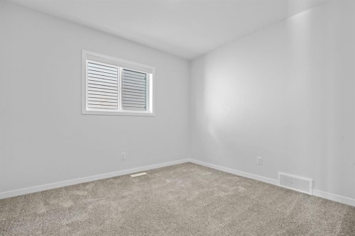 153 Edith Way Nw, Calgary, AB - Indoor Photo Showing Other Room