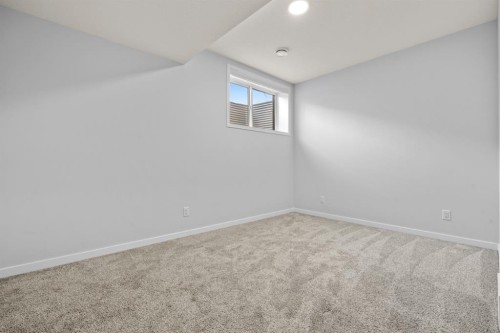 153 Edith Way Nw, Calgary, AB - Indoor Photo Showing Other Room