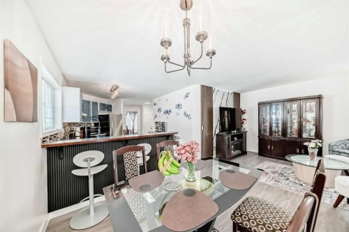 435 Coventry Road Ne, Calgary, AB - Indoor Photo Showing Dining Room