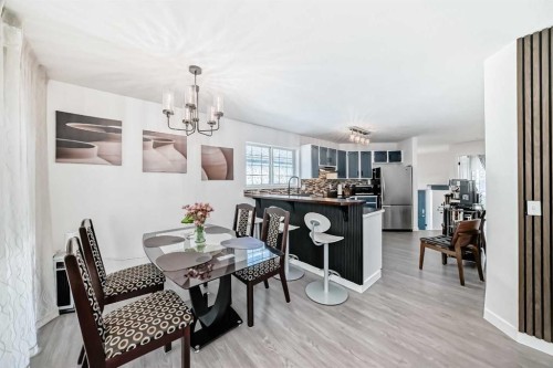 435 Coventry Road Ne, Calgary, AB - Indoor Photo Showing Dining Room