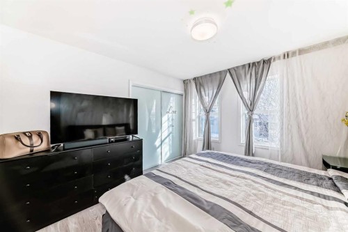 435 Coventry Road Ne, Calgary, AB - Indoor Photo Showing Bedroom