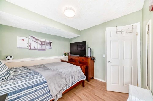 435 Coventry Road Ne, Calgary, AB - Indoor Photo Showing Bedroom