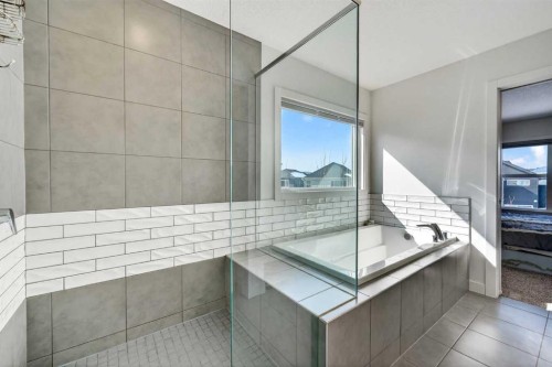 83 Seton Heath Se, Calgary, AB - Indoor Photo Showing Bathroom