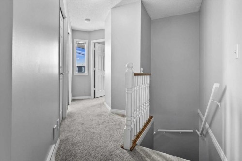 3101 39 Street Sw, Calgary, AB - Indoor Photo Showing Other Room