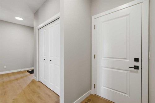 139 Belvedere Crescent Se, Calgary, AB - Indoor Photo Showing Other Room