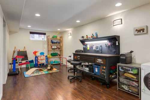 168 West Creek Pond, Chestermere, AB - Indoor