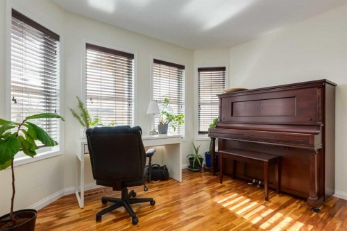 168 West Creek Pond, Chestermere, AB - Indoor