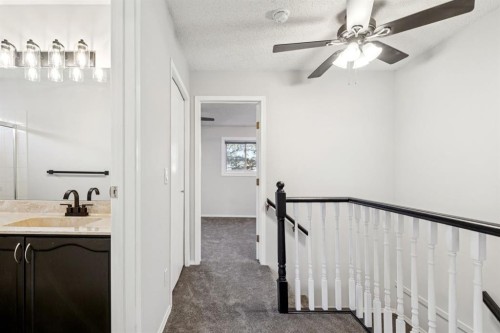 172 Riverglen Park Se, Calgary, AB - Indoor