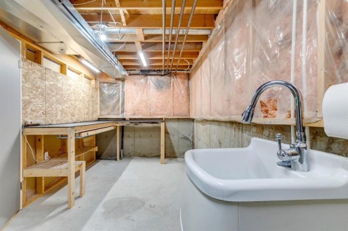 172 Riverglen Park Se, Calgary, AB - Indoor Photo Showing Basement