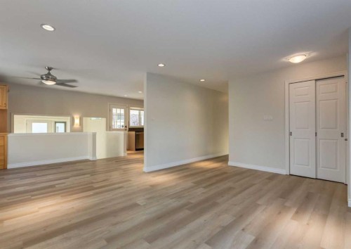 367 Acadia Drive Se, Calgary, AB - Indoor Photo Showing Other Room