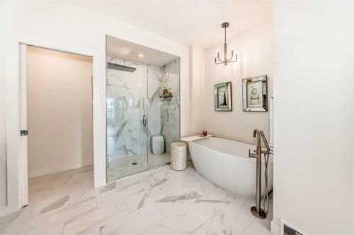 44 Eagleview Heights, Cochrane, AB - Indoor Photo Showing Bathroom