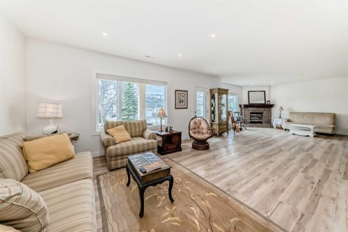 44 Eagleview Heights, Cochrane, AB - Indoor Photo Showing Living Room
