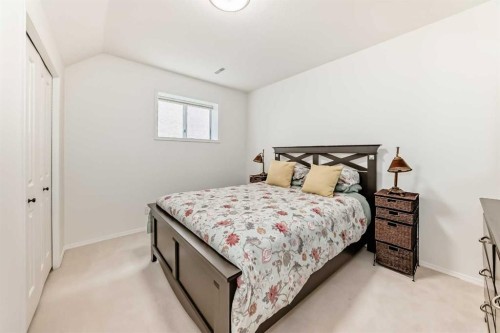 44 Eagleview Heights, Cochrane, AB - Indoor Photo Showing Bedroom