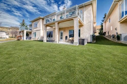 44 Eagleview Heights, Cochrane, AB - Outdoor