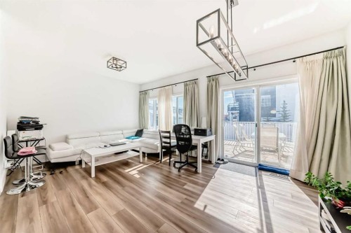 91 Walcrest Way Se, Calgary, AB - Indoor