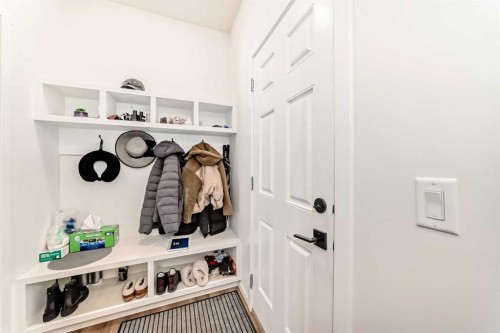91 Walcrest Way Se, Calgary, AB - Indoor Photo Showing Other Room
