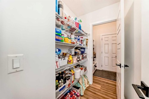 91 Walcrest Way Se, Calgary, AB - Indoor