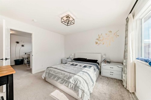 91 Walcrest Way Se, Calgary, AB - Indoor Photo Showing Bedroom