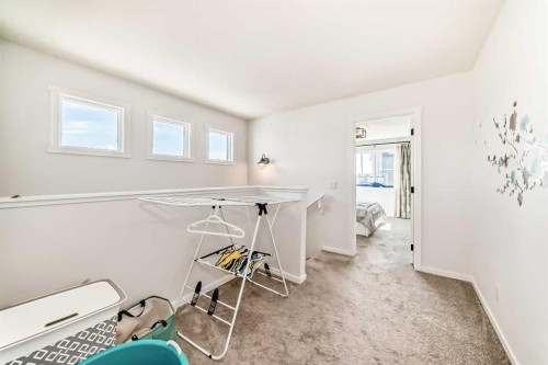 91 Walcrest Way Se, Calgary, AB - Indoor Photo Showing Other Room
