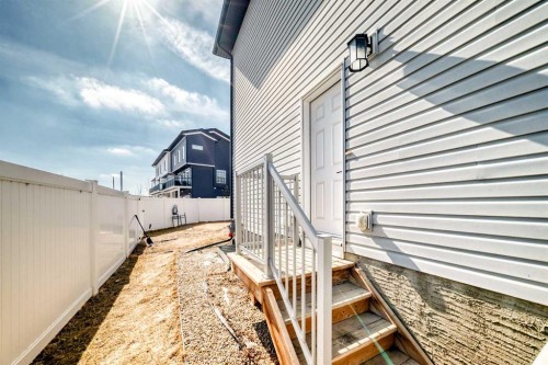 91 Walcrest Way Se, Calgary, AB - Outdoor